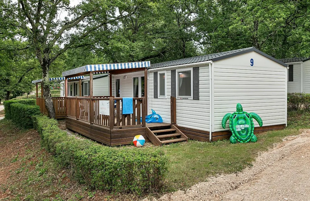 Albatross Mobile Homes On Valamar Camping Lanterna-1